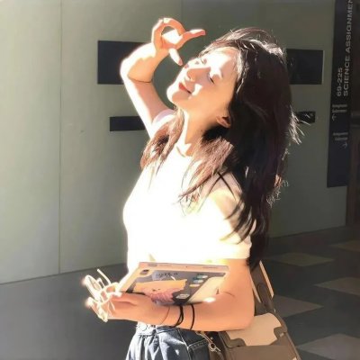 巨蛇闯女校